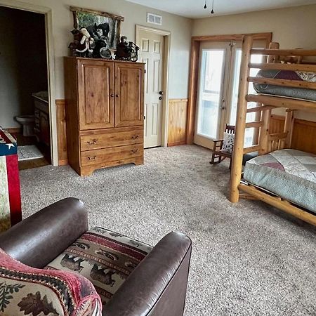 فيلا Smoky Mountain Retreat With Hot Tub, Arcade Games بيدجن فورج المظهر الخارجي الصورة