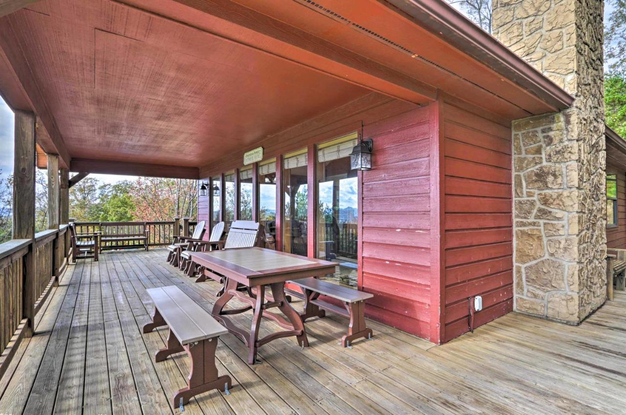 فيلا Smoky Mountain Retreat With Hot Tub, Arcade Games بيدجن فورج المظهر الخارجي الصورة