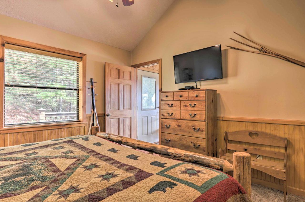 فيلا Smoky Mountain Retreat With Hot Tub, Arcade Games بيدجن فورج المظهر الخارجي الصورة