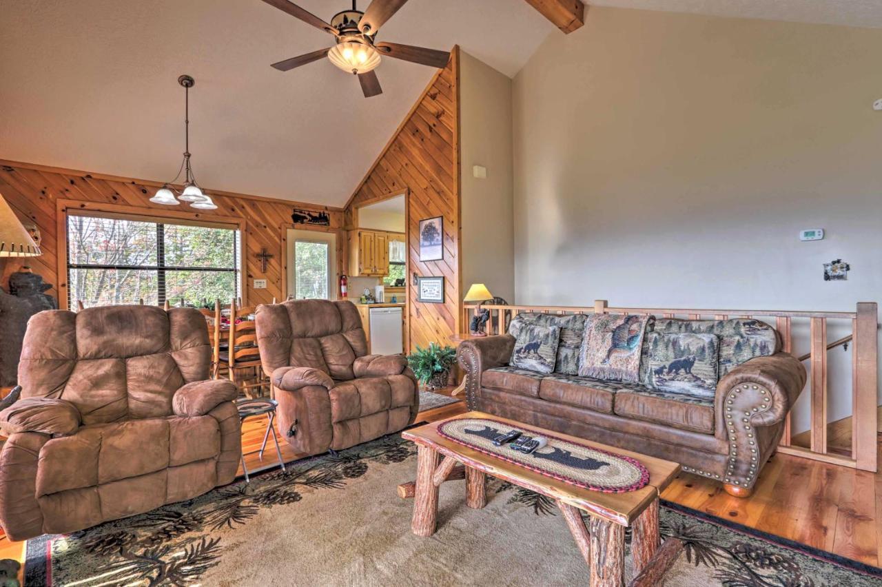 فيلا Smoky Mountain Retreat With Hot Tub, Arcade Games بيدجن فورج المظهر الخارجي الصورة