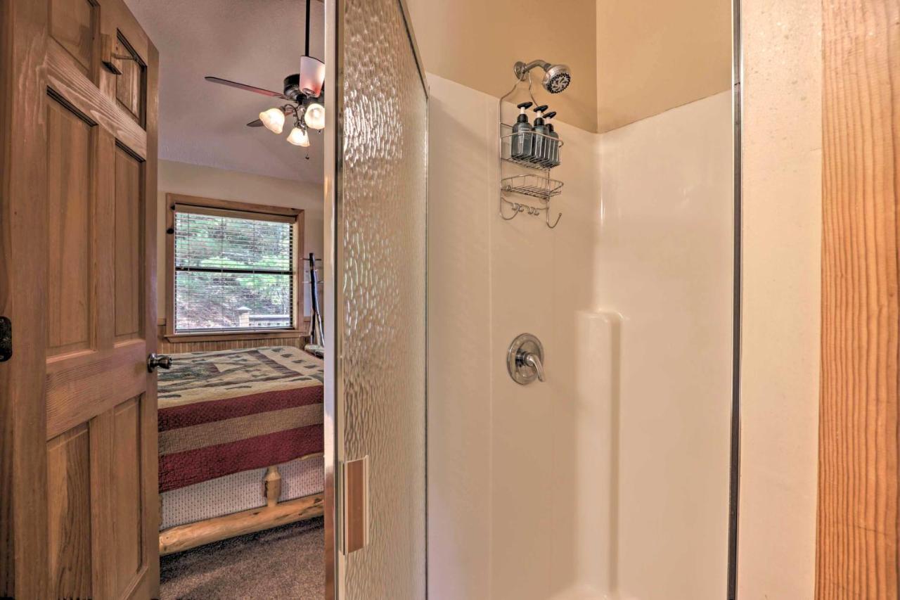 فيلا Smoky Mountain Retreat With Hot Tub, Arcade Games بيدجن فورج المظهر الخارجي الصورة